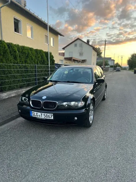 Gebraucht BMW 318 Performance 116 PS (85 kW) 2002 Schwarz Kombi