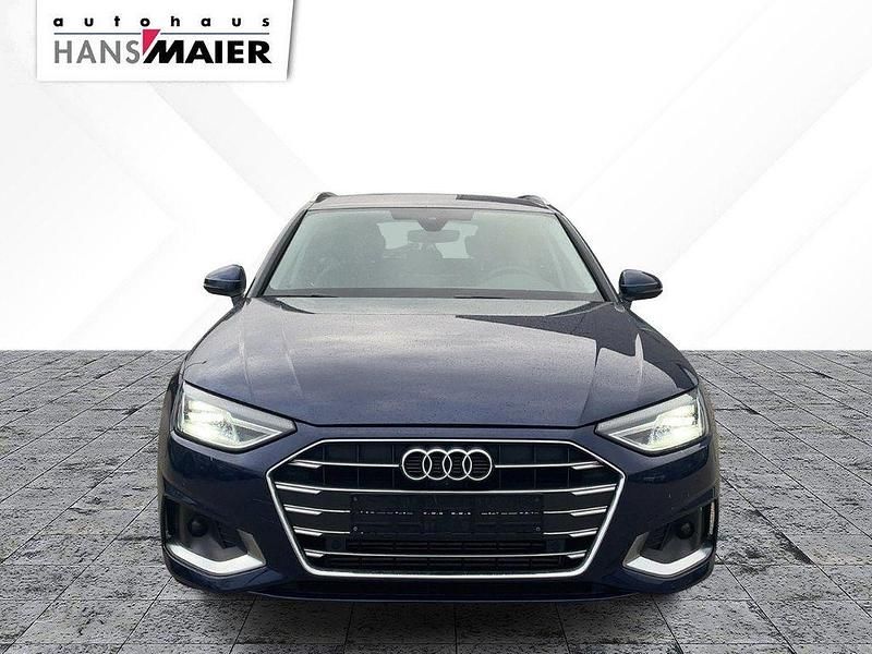 Gebraucht Audi A4 Advanced 204 PS (150 kW) 2023 Navarrablau metallic Kombi