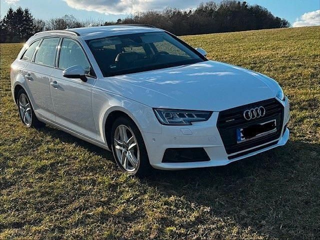 Gebraucht Audi A4 Ambiente 190 PS (139 kW) 2018 Weiß Kombi