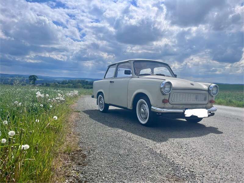 Weiß Gebraucht 1989 Trabant 601 Limousine | 4.800 € - Bild 1/4
