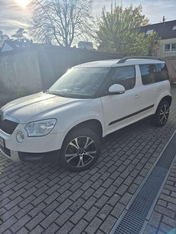 Gebraucht Skoda Yeti 122 PS (89 kW) 2011 Weiß SUV