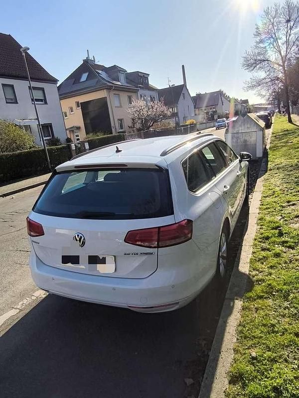 Gebraucht VW Passat 150 PS (110 kW) 2017 Limousine