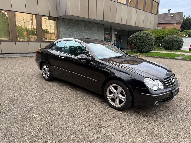 Gebraucht Mercedes CLK240 Avantgarde 170 PS (125 kW) 2004 Schwarz Coupé