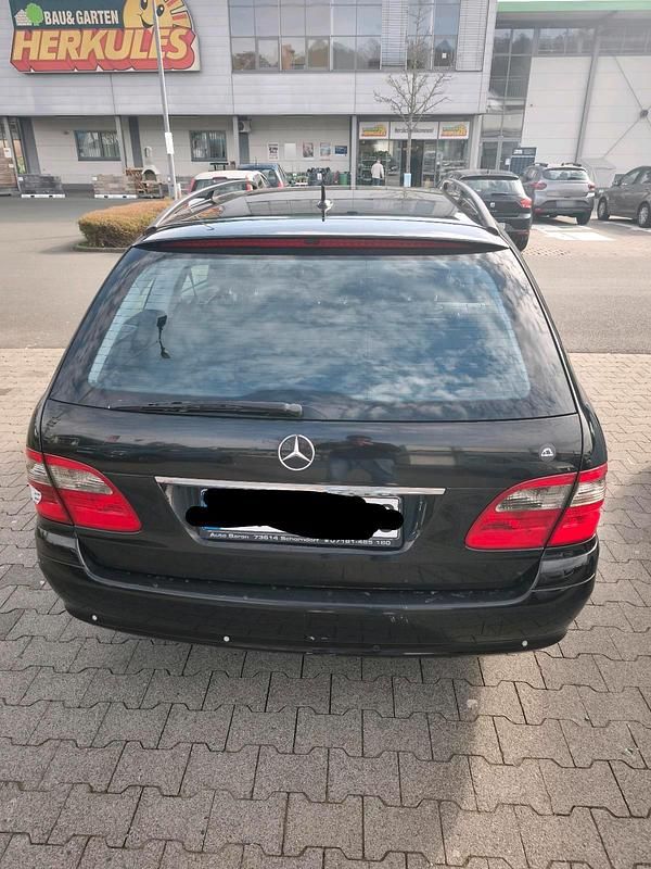 Gebraucht Mercedes E200 184 PS (135 kW) 2008 Schwarz Kombi