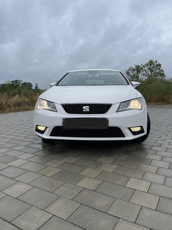 Gebraucht Seat Leon I-Tech 105 PS (77 kW) 2014 Weiß Kleinwagen