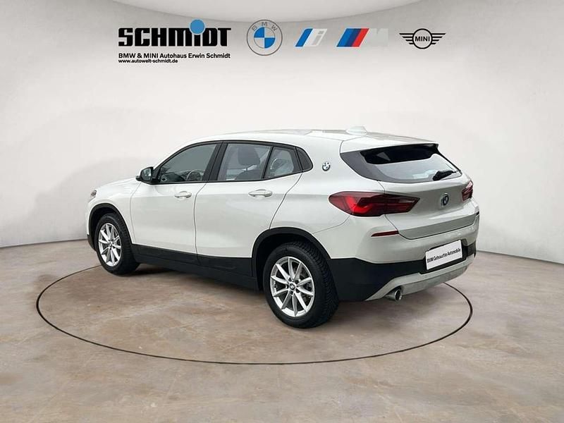 Gebraucht BMW X2 Advantage 136 PS (100 kW) 2023 Alpinweiß uni SUV