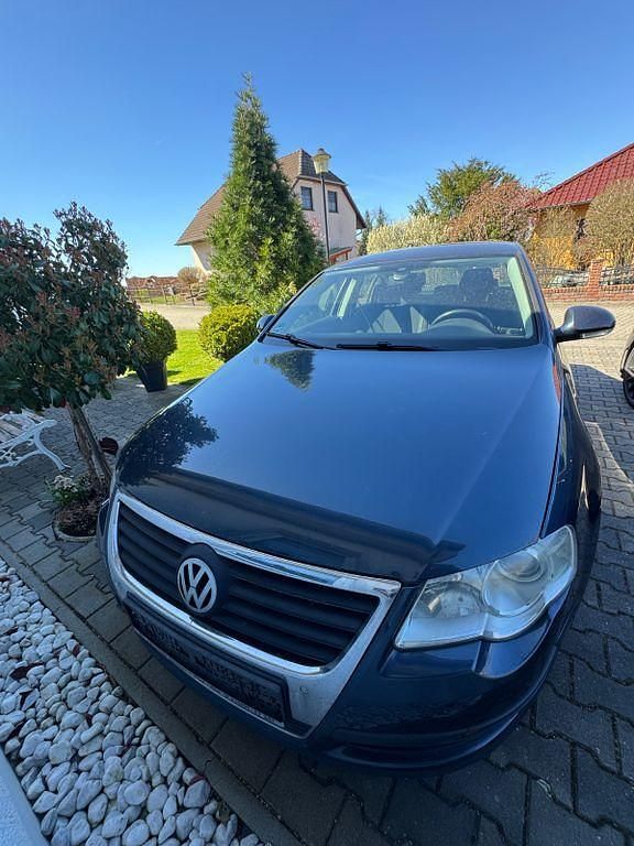 Gebraucht VW Passat Trendline 116 PS (85 kW) 2007 Blau Limousine
