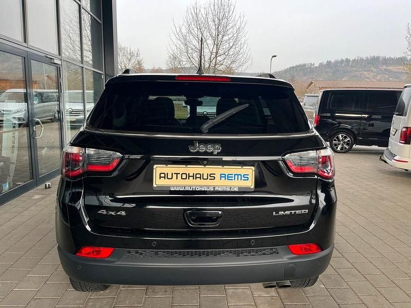 Gebraucht Jeep Compass 170 PS (125 kW) 2018 Schwarz SUV