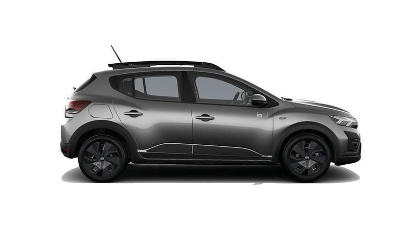 Gebraucht Dacia Sandero Expression 2025 Zedergrün metallic (grün) Kleinwagen