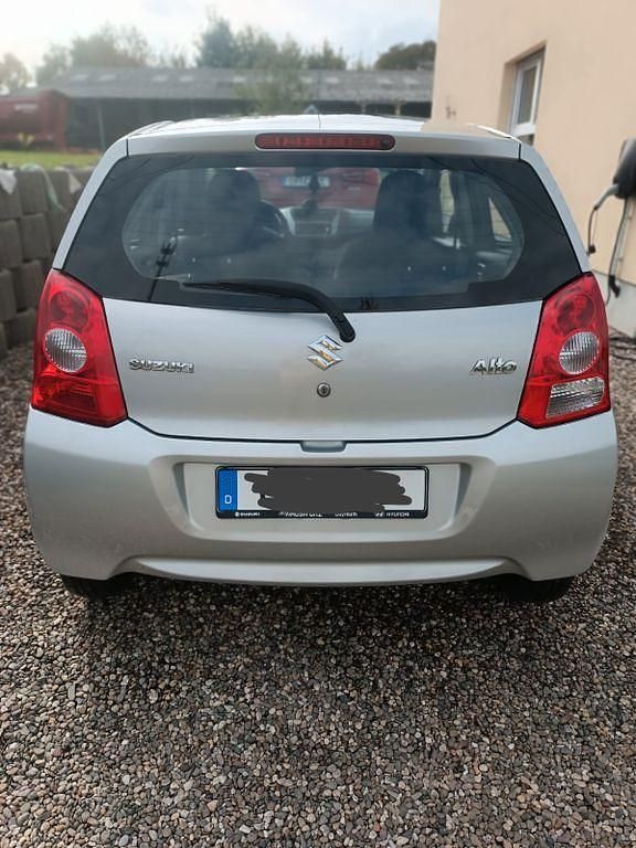 Silber Gebraucht 2010 Suzuki Alto Basic Kleinwagen | 1.200 € (Superpreis) - Bild 1/4
