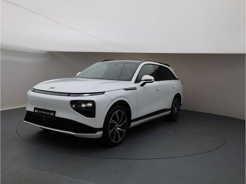 Neu XPENG G9 RWD Long Range 258 kW (351 PS) 2026 Weiß SUV