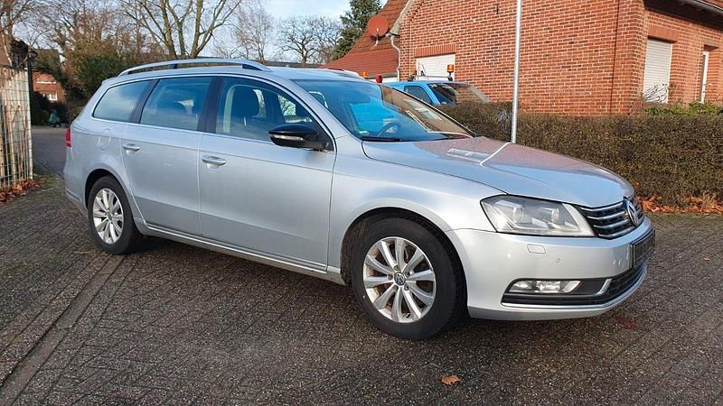 Gebraucht VW Passat Edition 140 PS (102 kW) 2014 Silber Kombi