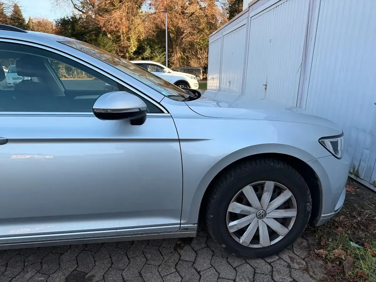 Gebraucht VW Passat 2019 Silber Kombi