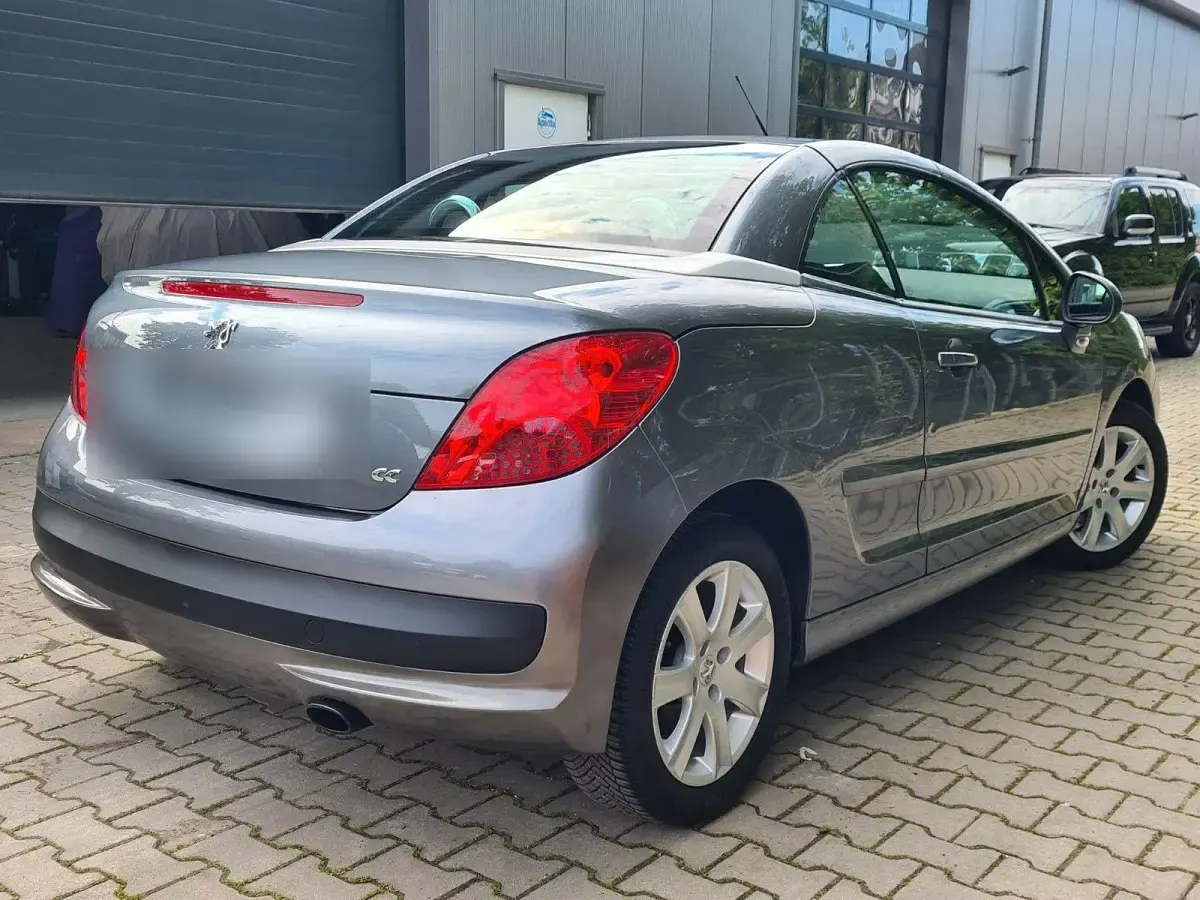 Gebraucht Peugeot 207 CC 120 PS (88 kW) 2009 Grau Cabrio