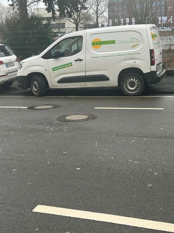 Gebraucht Opel Combo 131 PS (96 kW) 2021 Weiß Van / Kleinbus