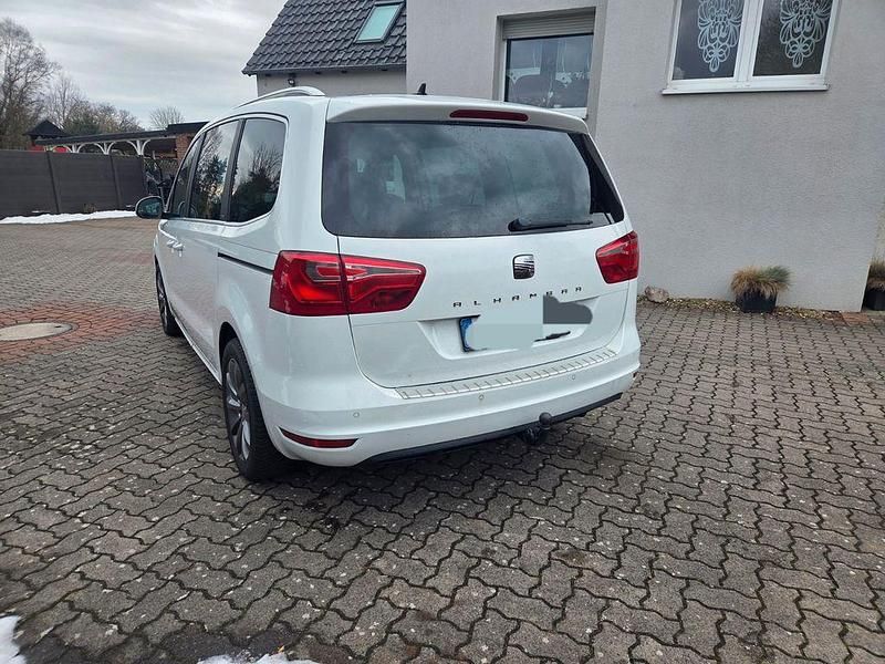 Gebraucht Seat Alhambra I-Tech 177 PS (130 kW) 2015 Weiß Van / Kleinbus