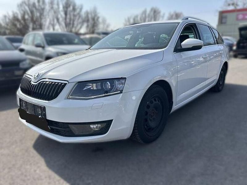Gebraucht Skoda Octavia Elegance 180 PS (132 kW) 2014 Weiß Kleinwagen