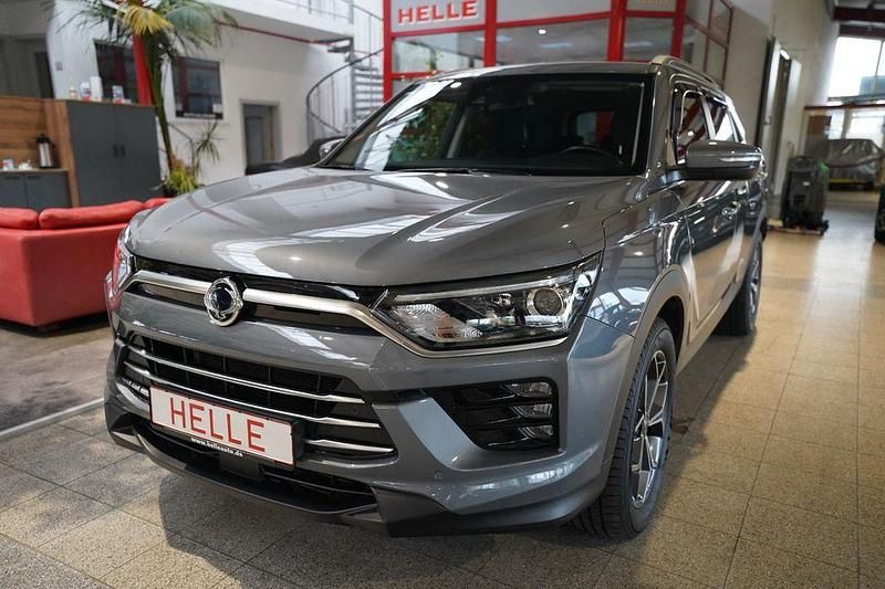 Grau Gebraucht 2022 Ssangyong (KGM) Korando Quartz SUV | 19.990 € - Bild 1/4