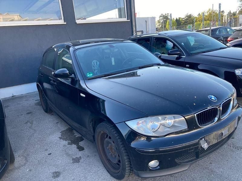Gebraucht BMW 116 116 PS (85 kW) 2005 Schwarz Kleinwagen