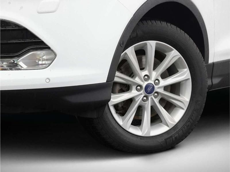 Second-hand Ford Kuga 150 CP (110 kW) 2016 Alb SUV