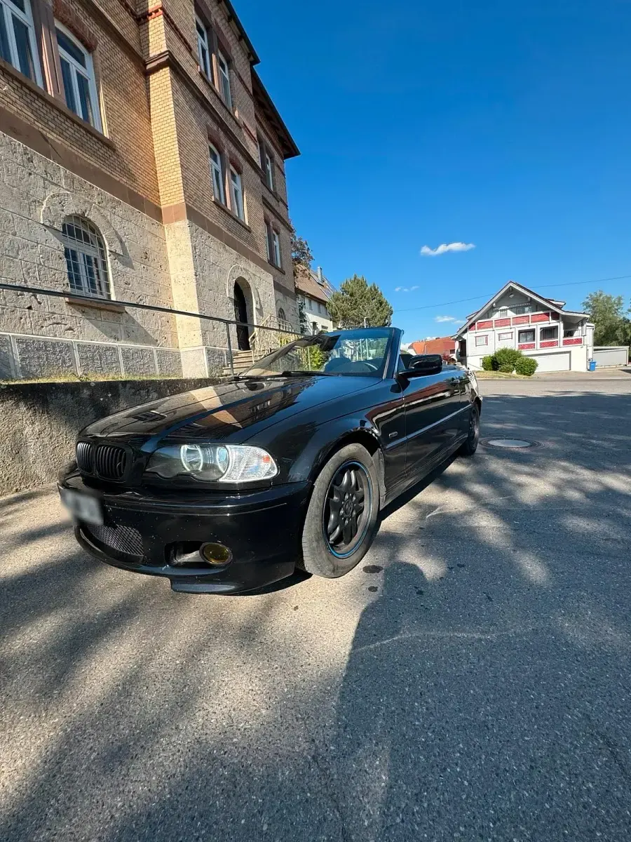 Gebraucht BMW 320 Cabriolet Basis 170 PS (125 kW) 2001 Schwarz Cabrio
