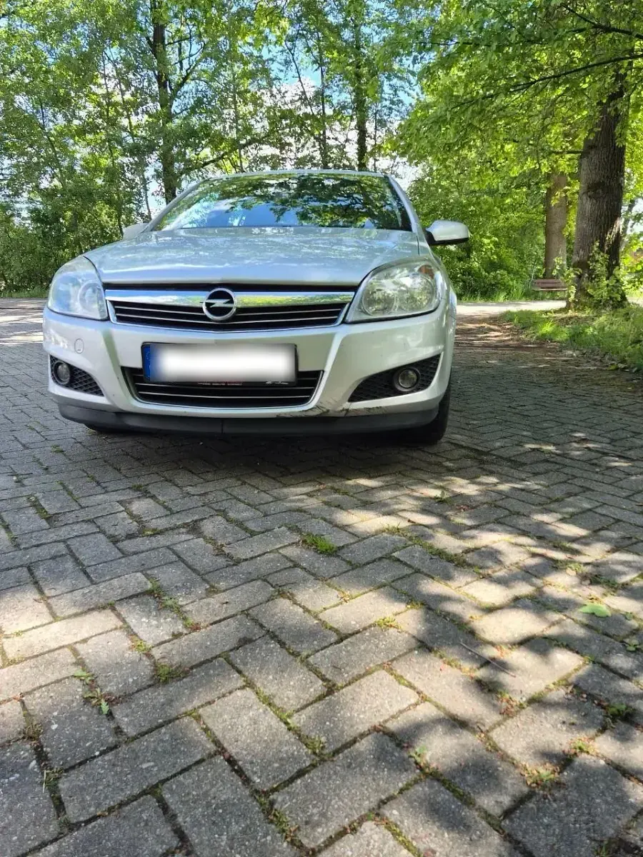 Gebraucht Opel Astra 120 PS (88 kW) 2007 Grau Limousine