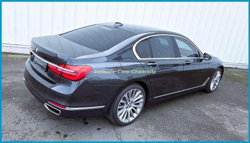 Gebraucht BMW 740L 320 PS (235 kW) 2017 Sophistograu brillanteffekt me Limousine