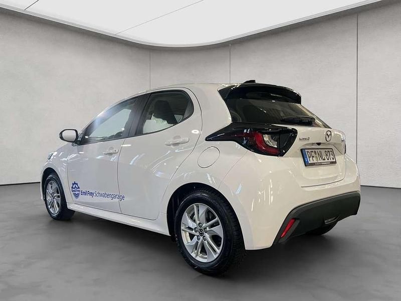 Gebraucht Mazda 2 Center-Line 92 PS (67 kW) 2025 Lunar white Limousine