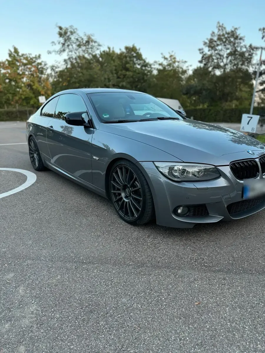 Gebraucht BMW 335 M Performance 326 PS (239 kW) 2012 Grau Coupé