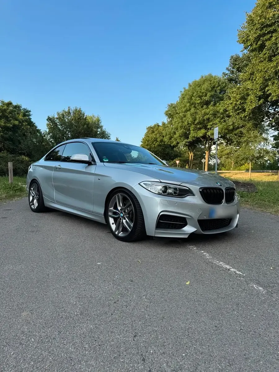 Gebraucht BMW 225 M Sport 224 PS (164 kW) 2016 Silber Coupé