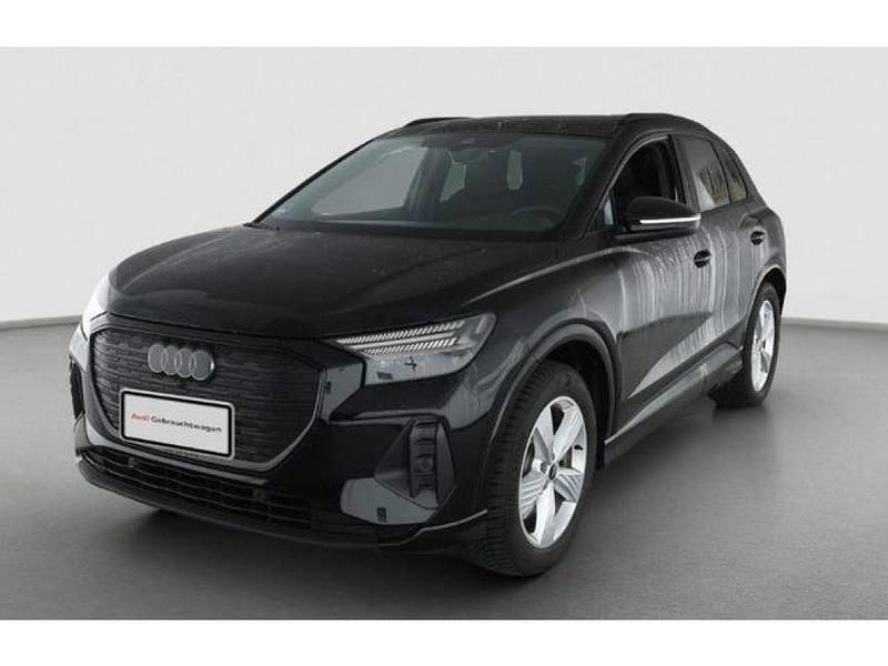 Gebraucht Audi e-tron 210 kW (286 PS) 2025 Mythosschwarz metallic (metallic) SUV