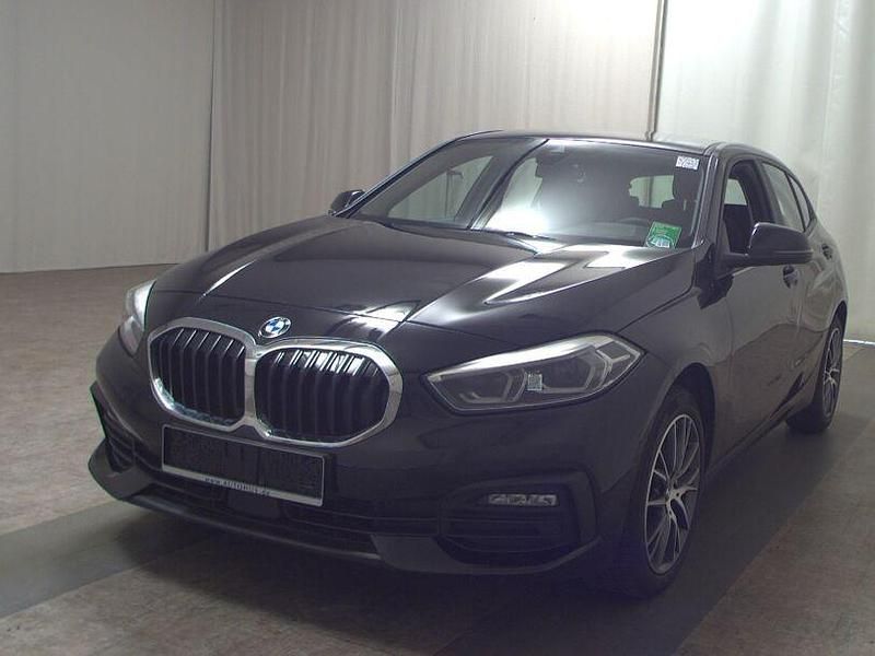 Gebraucht BMW 120 Advantage 190 PS (139 kW) 2022 Black sapphire metallic Kleinwagen