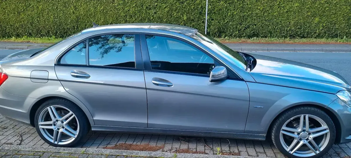 Second-hand Mercedes C220 170 CP (125 kW) 2012 Gri Berlinǎ