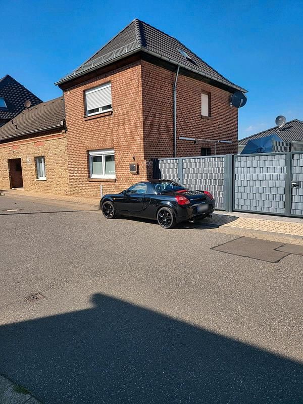 Gebraucht Toyota MR2 140 PS (102 kW) 2000 Schwarz Cabrio