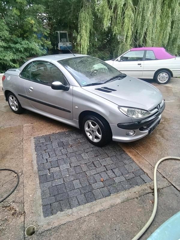 Silber Gebraucht 2002 Peugeot 206 CC Cabrio | 450 € (Superpreis) - Bild 1/4