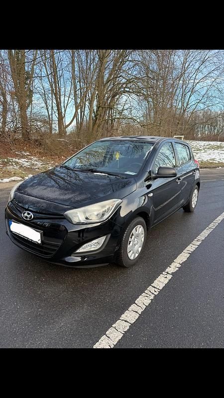 Schwarz Gebraucht 2013 Hyundai i20 Kleinwagen | 2.850 € (Guter Preis) - Bild 1/4