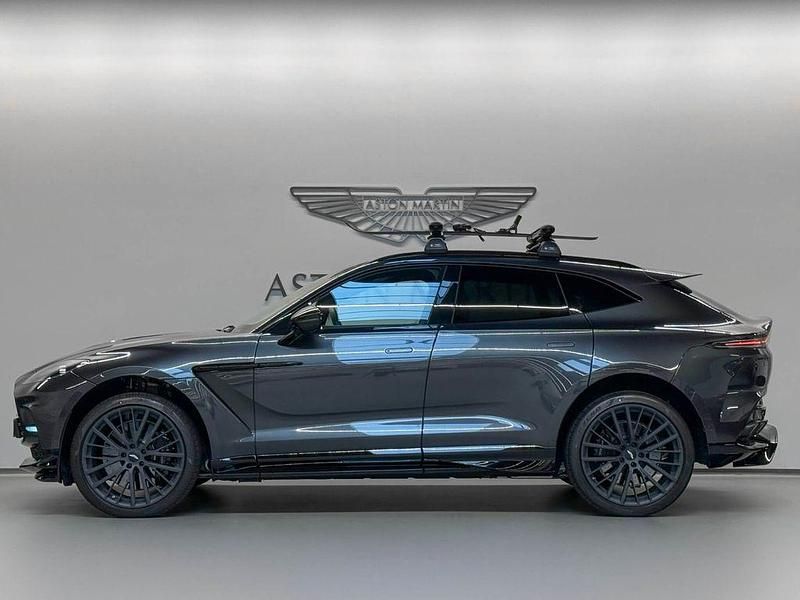 Neu Aston Martin DBX 707 707 PS (519 kW) 2025 Schwarz SUV