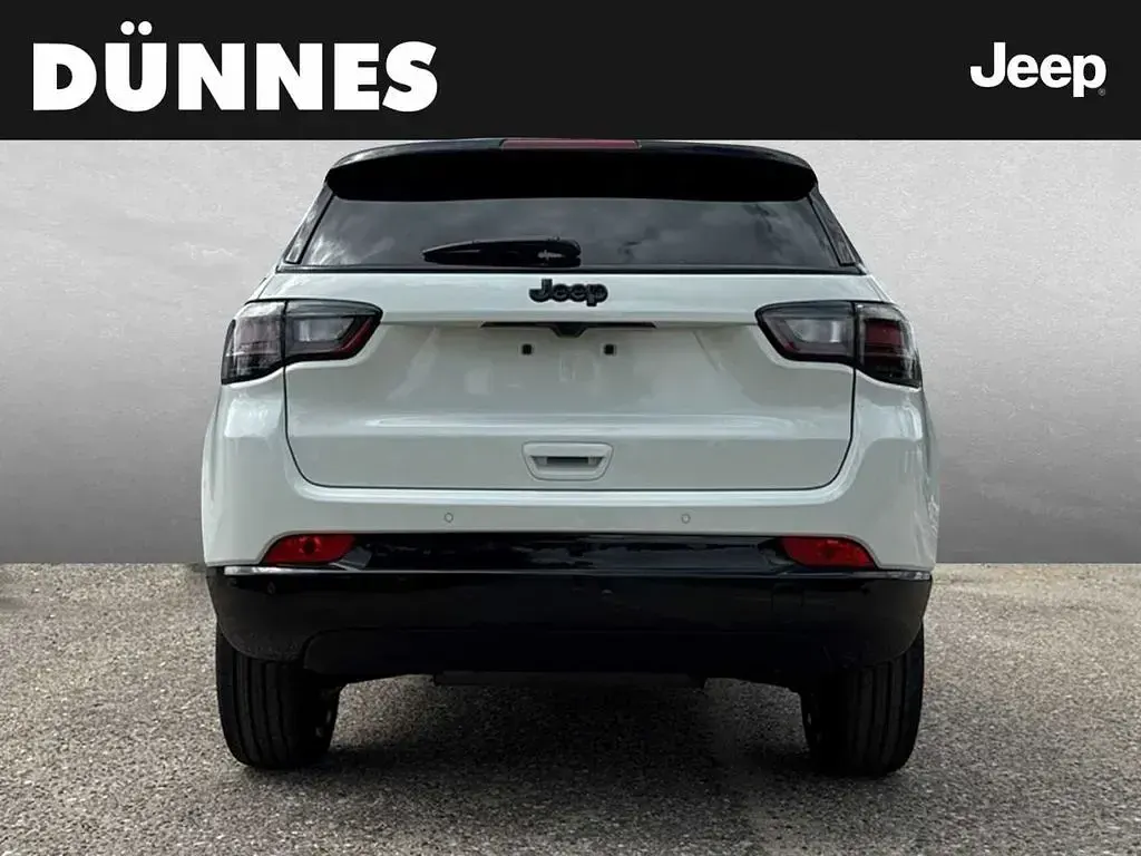 Neu Jeep Compass Summit 129 PS (94 kW) 2025 Weiß (alpine white) SUV