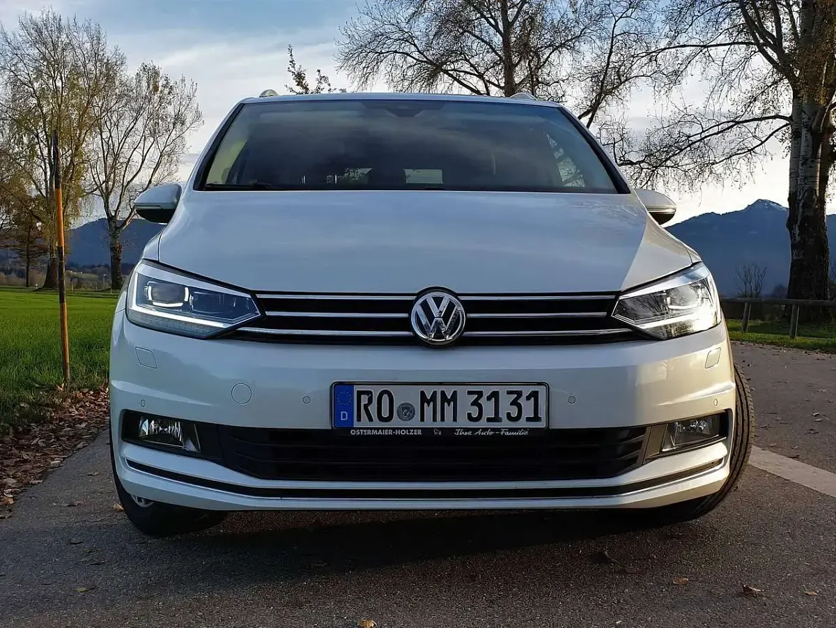 Gebraucht VW Touran Highline 190 PS (139 kW) 2016 Weiß Van / Kleinbus