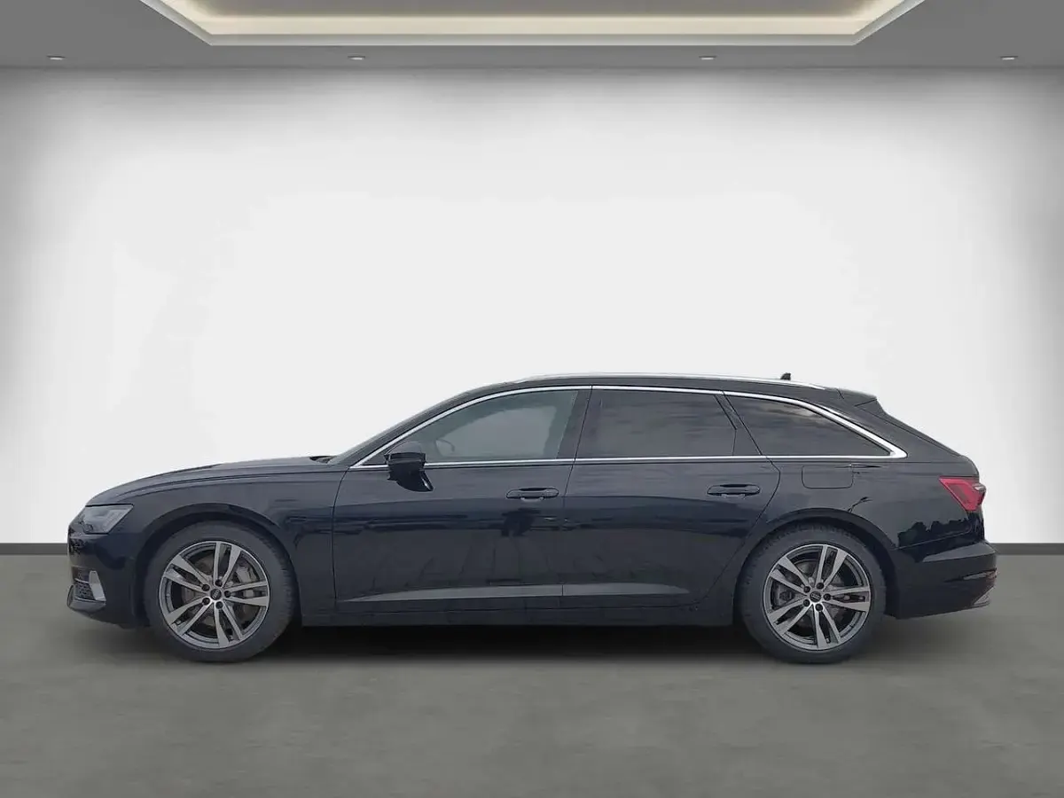 Gebraucht Audi A6 Advanced Plus 299 PS (219 kW) 2025 Mythosschwarz metallic Kombi