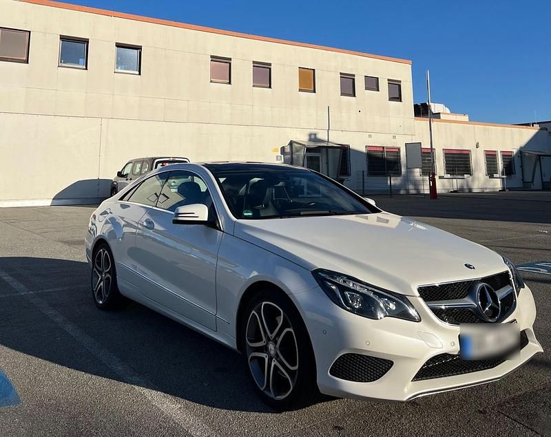 Gebraucht Mercedes E350 306 PS (225 kW) 2013 Weiß Coupé