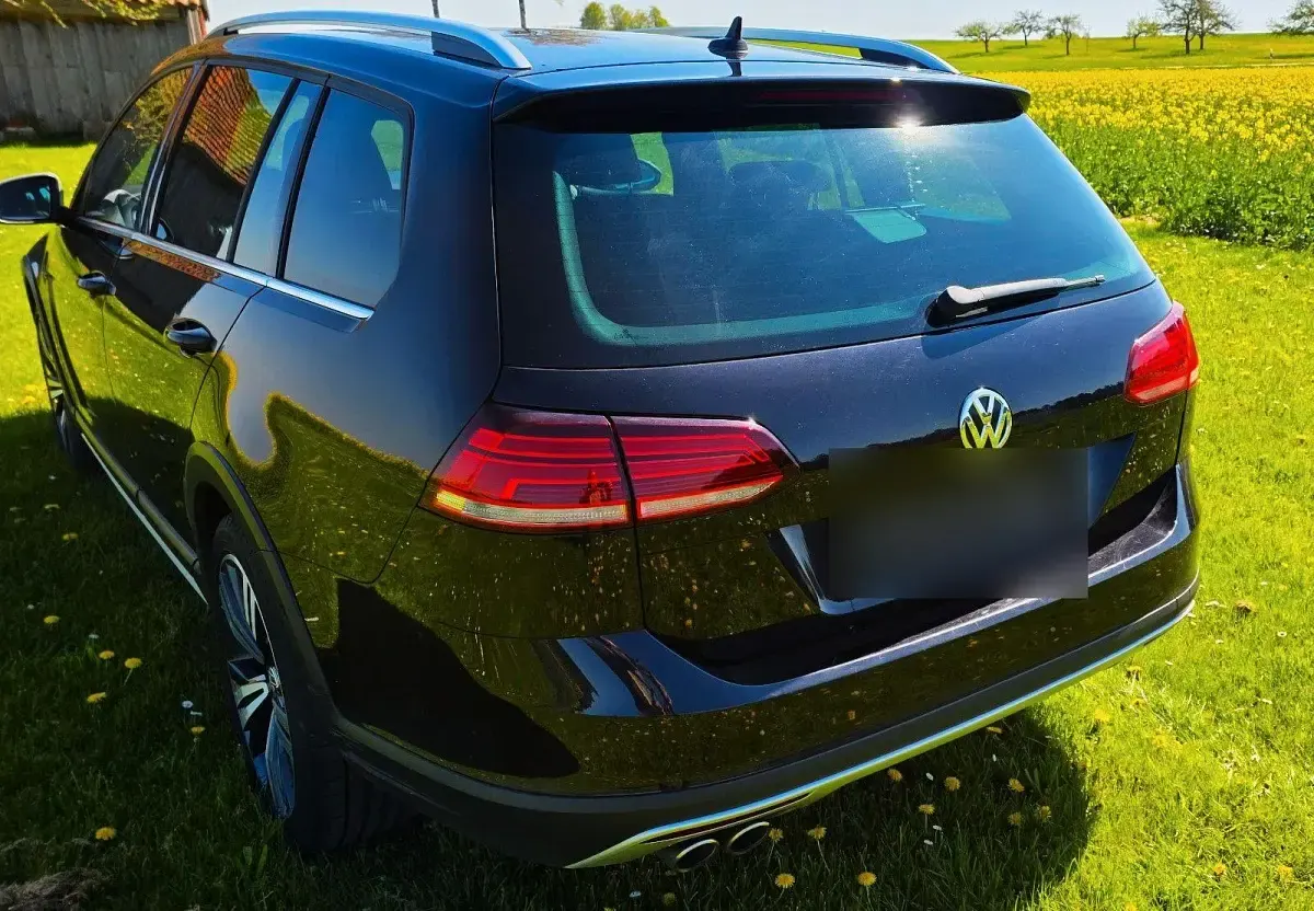 Gebraucht VW Golf Alltrack 184 PS (135 kW) 2018 Schwarz Kombi