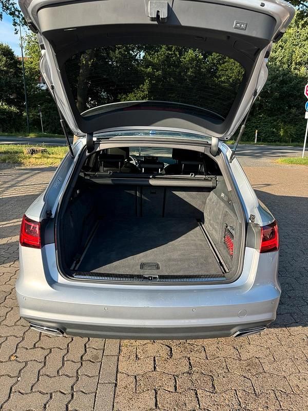 Usata Audi A6 272 CV (200 kW) 2018 Argento Station wagon