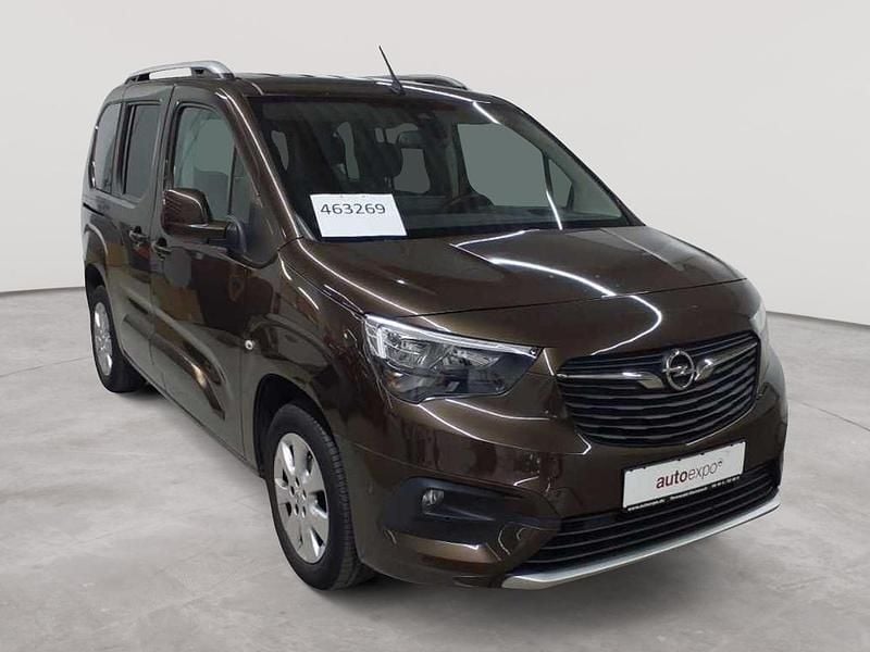 Haselnuss braun perleffekt Gebraucht 2020 Opel Combo Life Innovation Van / Kleinbus | 18.890 € (Guter Preis) - Bild 1/4