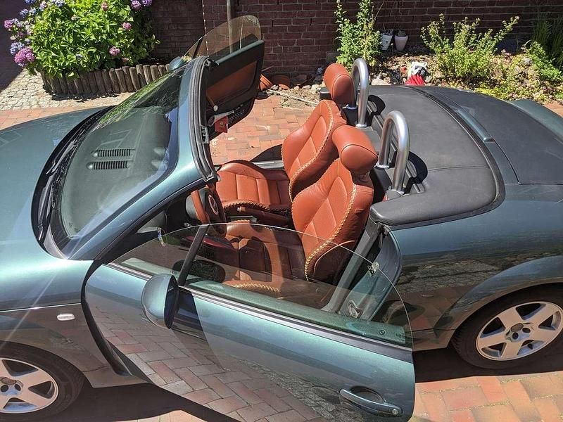 Gebraucht 2002 Audi TT Roadster Cabrio | 7.499 € (Guter Preis) - Bild 1/4