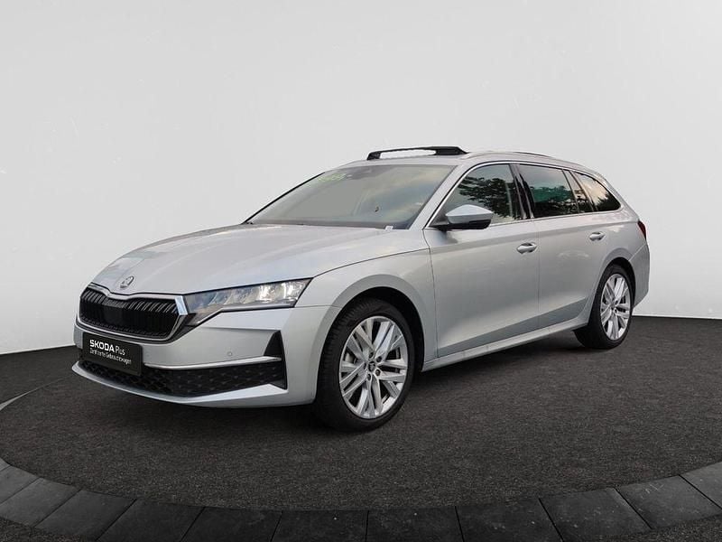 Brilliantsilber metallic Gebraucht 2025 Skoda Octavia Selection Kombi | 26.585 € (Guter Preis) - Bild 1/4