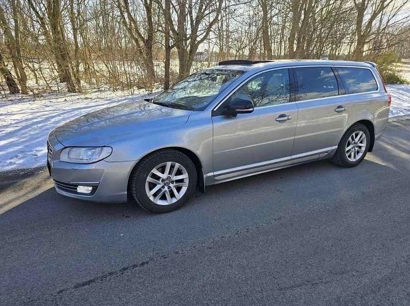 Gebraucht Volvo V70 Summum 181 PS (133 kW) 2015 Silber Kombi