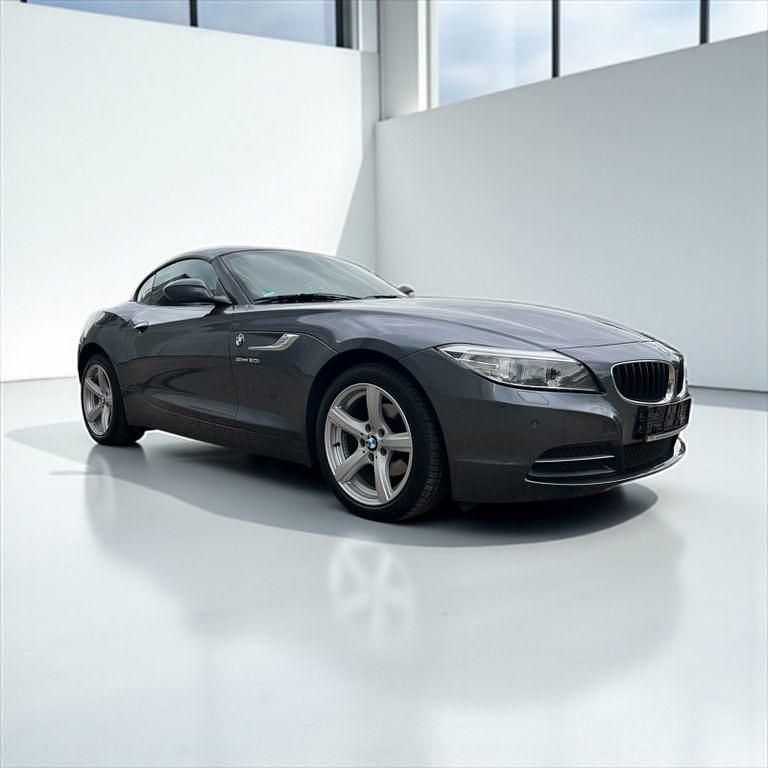 Grau Gebraucht 2013 BMW Z4 Sport Line Cabrio | 13.800 € (Fairer Preis) - Bild 1/4