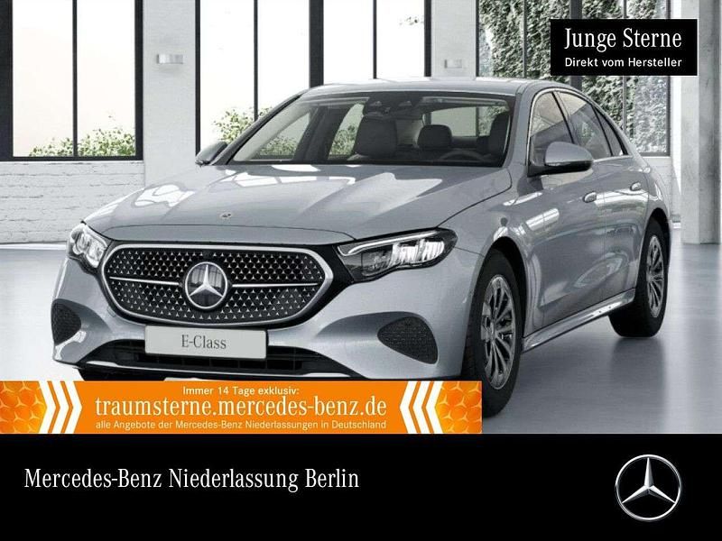 Silber Gebraucht 2024 Mercedes E220 Advanced Limousine | 48.980 € (Guter Preis) - Bild 1/3