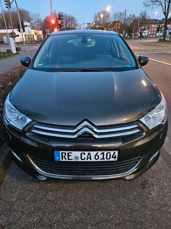 Gebraucht Citroën C4 156 PS (114 kW) 2012 Braun Limousine